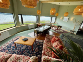 Spacious Sea View Home 5 miles from Inverness